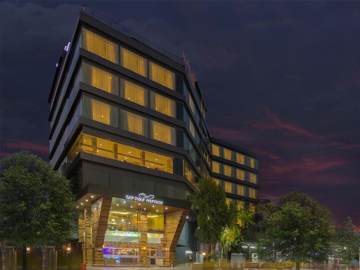Sarovar Portico , Indore Hotel Bagian luar foto