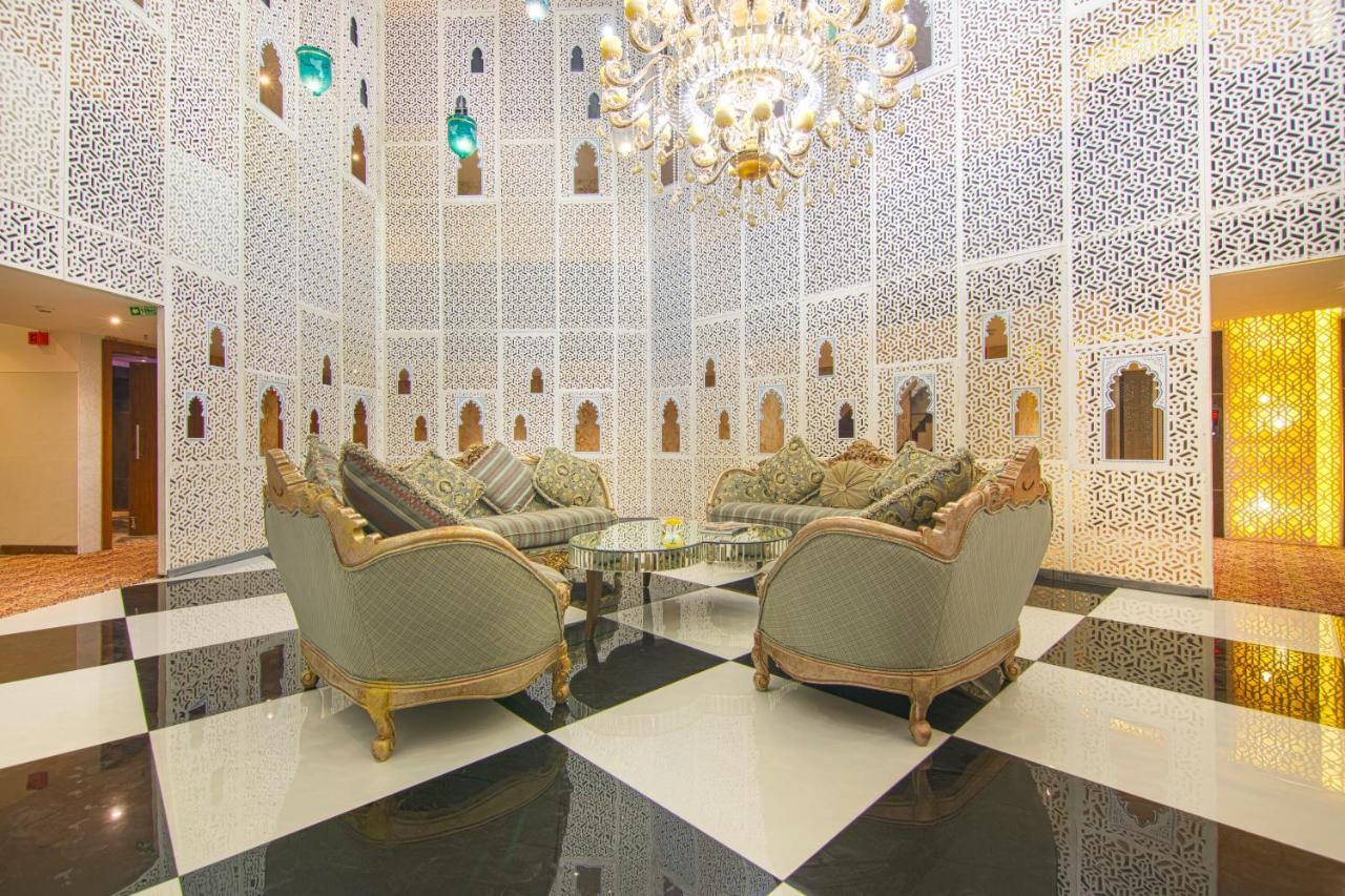 Sarovar Portico , Indore Hotel Bagian luar foto